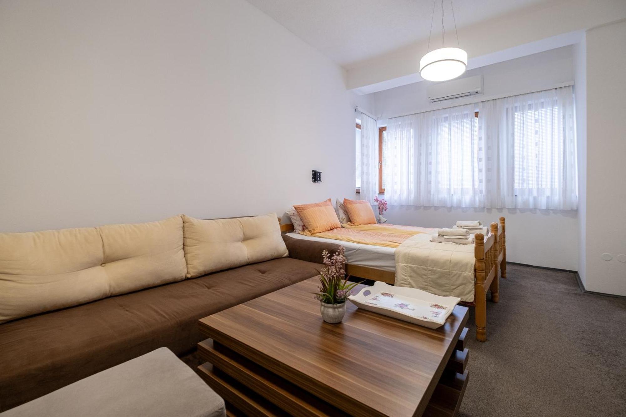 Guesthouse Rose Сараево Екстериор снимка