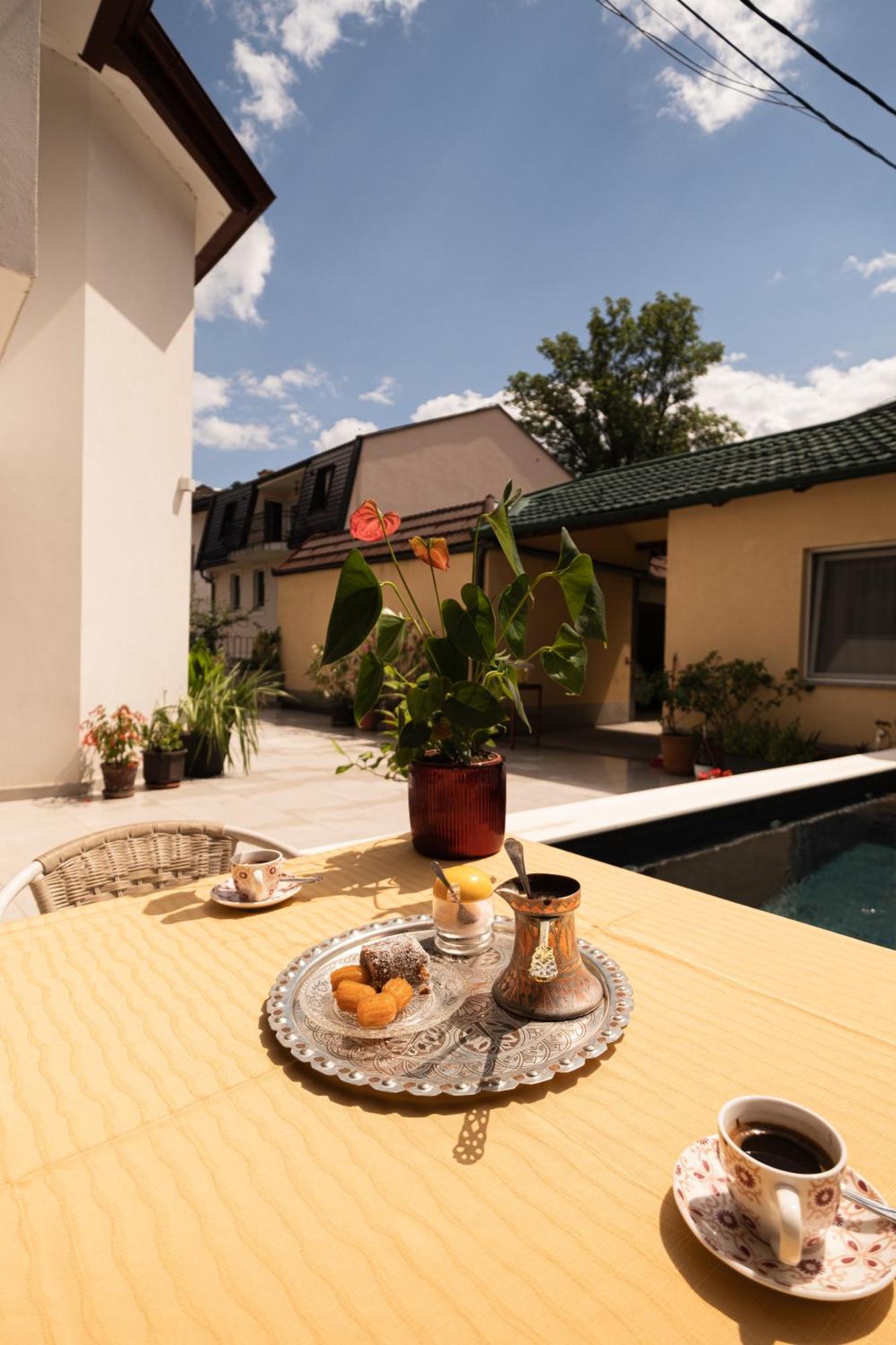 Guesthouse Rose Сараево Екстериор снимка