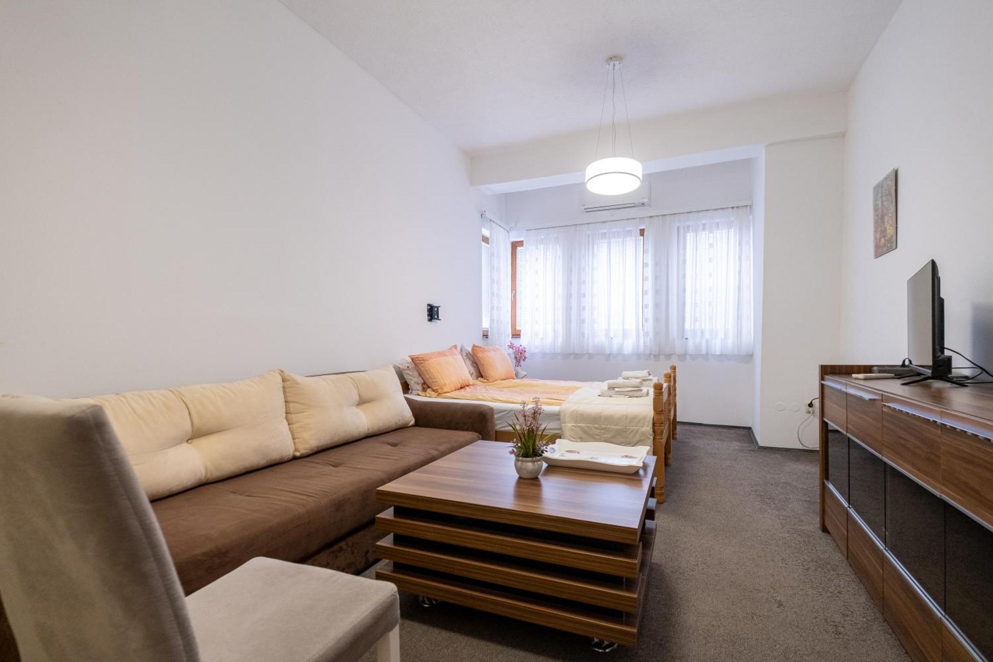 Guesthouse Rose Сараево Екстериор снимка