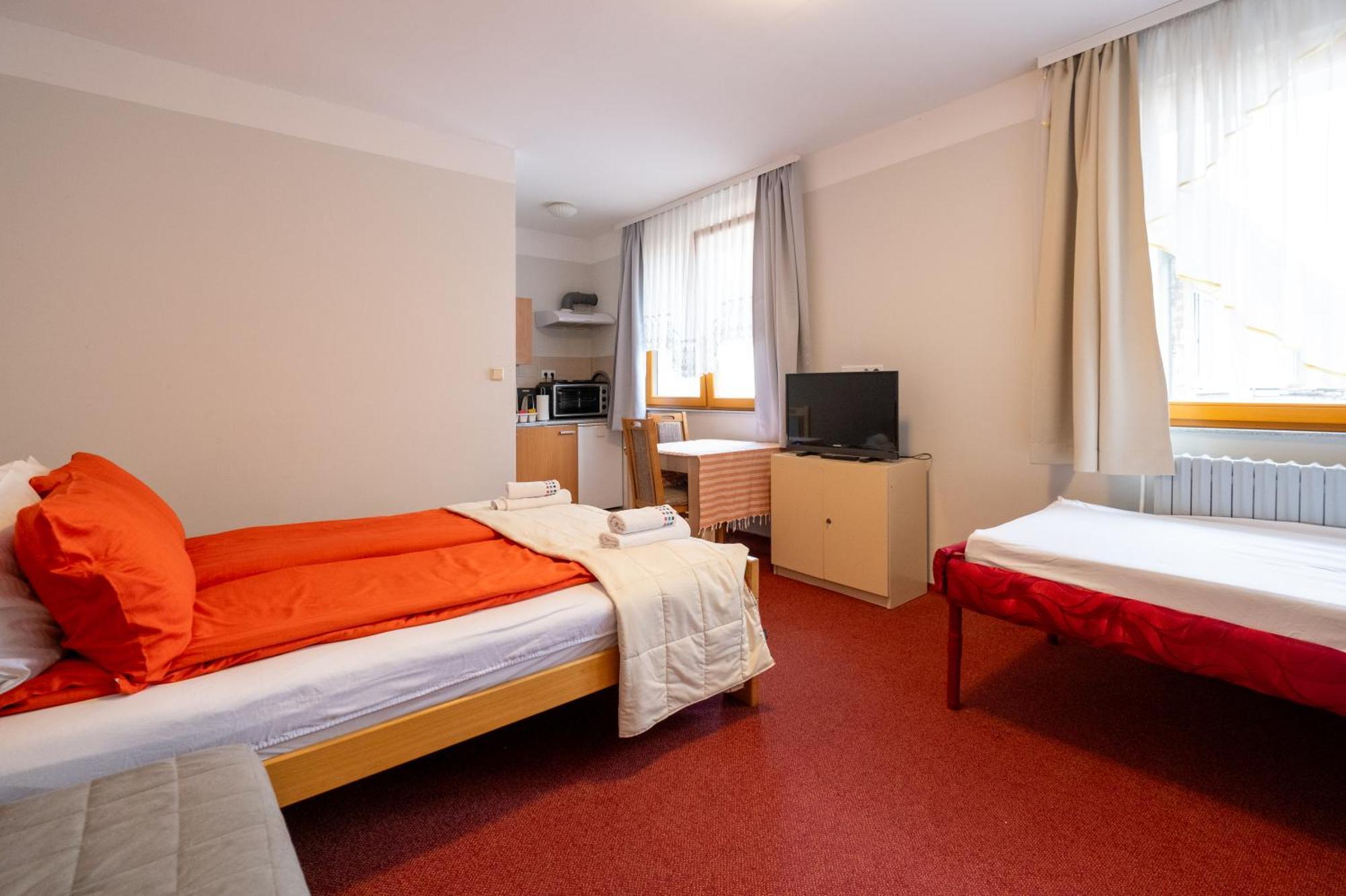 Guesthouse Rose Сараево Екстериор снимка