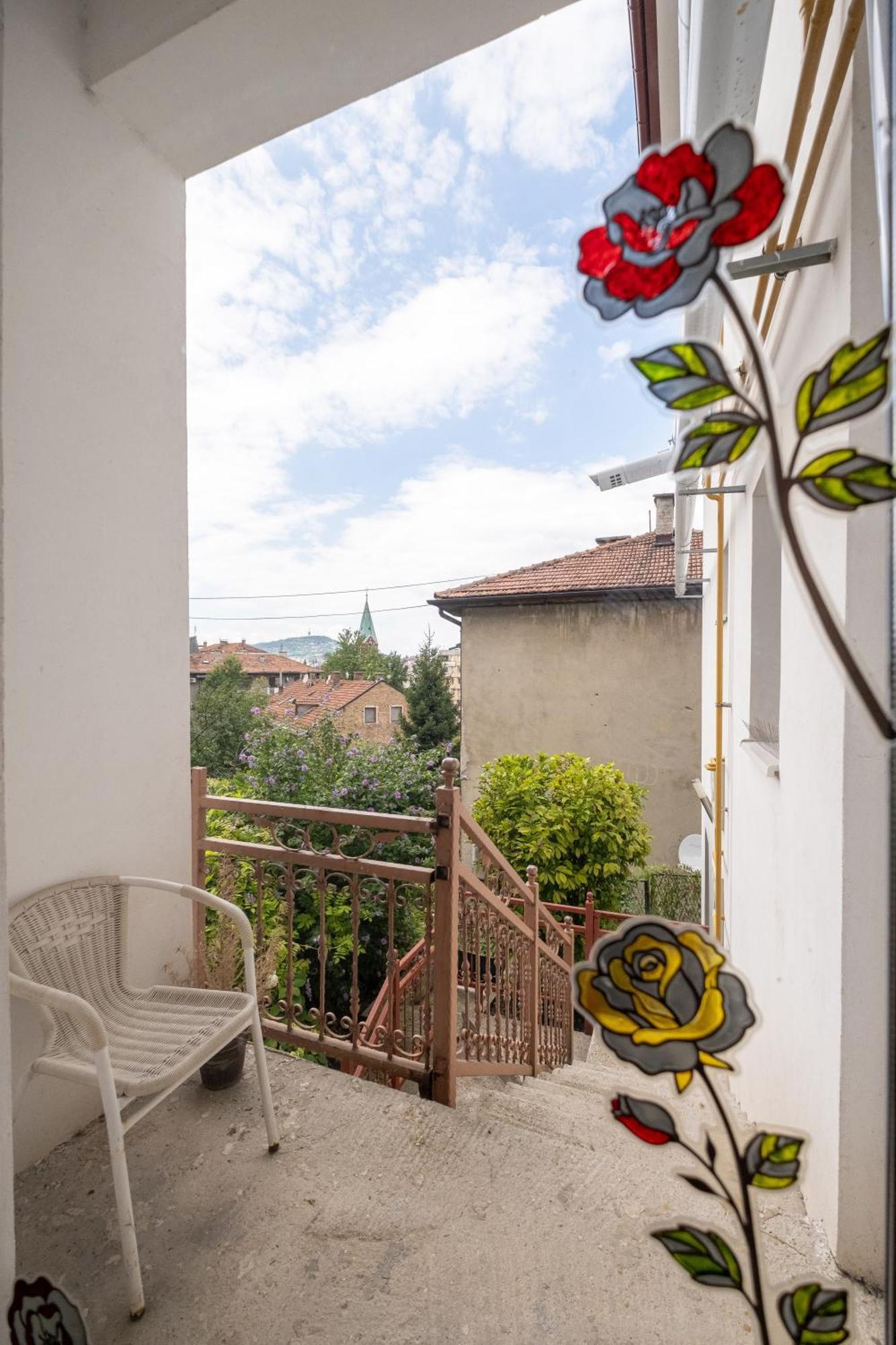 Guesthouse Rose Сараево Екстериор снимка